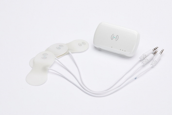 엠프로스에서 7월 출시 예정인 스마트폰 연동 수면 무호흡 및 코골이 관리 시스템 빛밴드(VITBAND) (사진제공=우리종합금융)